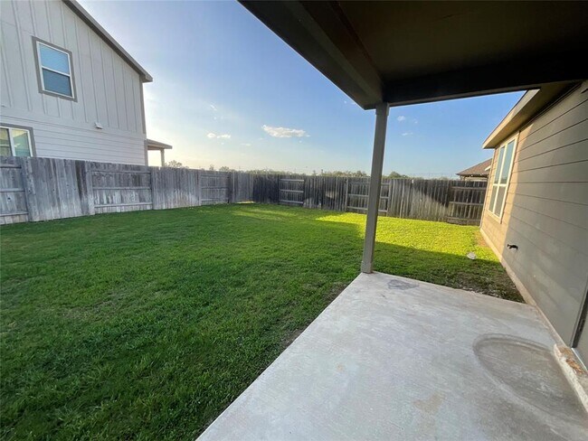 Building Photo - 136 Bonnet Blvd