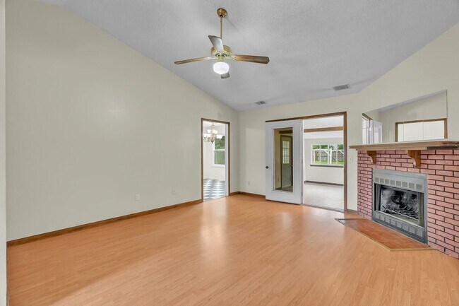 Building Photo - 295 Riggs Rd