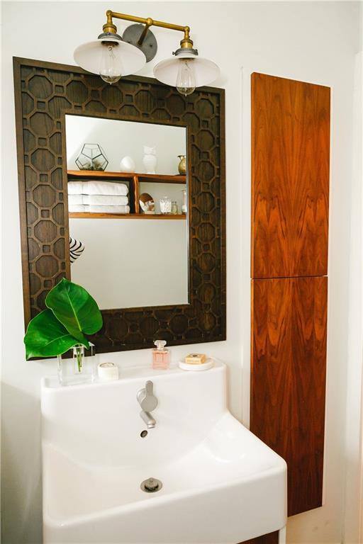 Building Photo - 304 Nelray Blvd