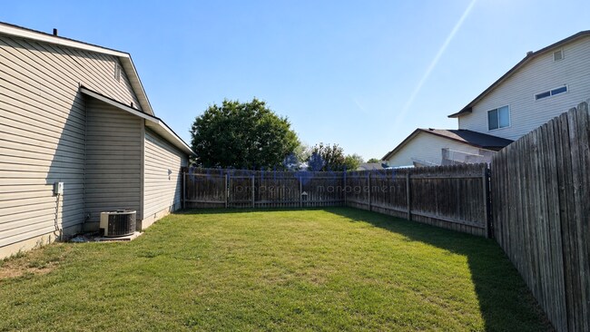 Building Photo - Beautiful 3-Bedroom Home with Open Floor Plan & Backyard Retreat!