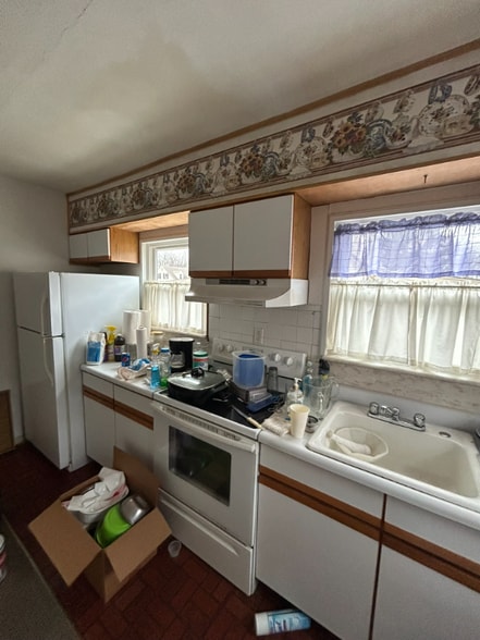 Building Photo - 505 Chaudet Ave