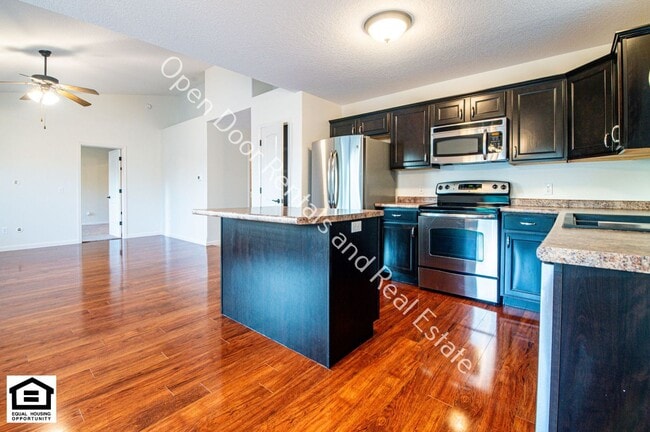 Building Photo - 12595 Shearwater Run