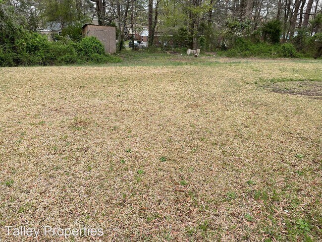 Building Photo - 3 br, 1 bath House - 403 Stirrup Court