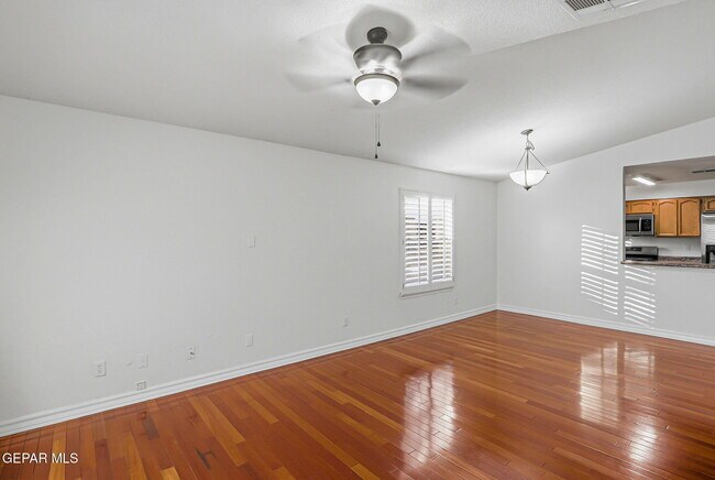 Building Photo - 7362 Mesquite Sun Ln