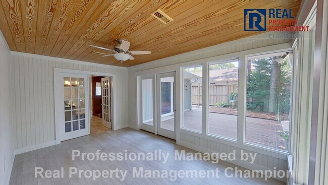 Building Photo - 3 BD/2.5 BA Home in MacCumber Terrace Neighborhood Minutes from Wrightsville Beach