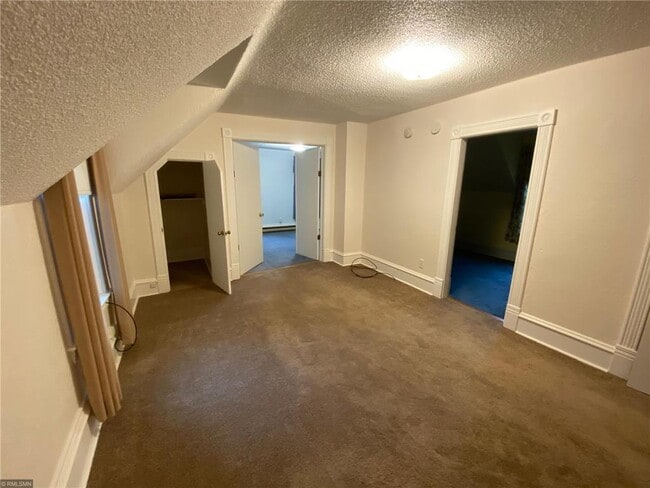 Building Photo - 226 3rd Ave NE