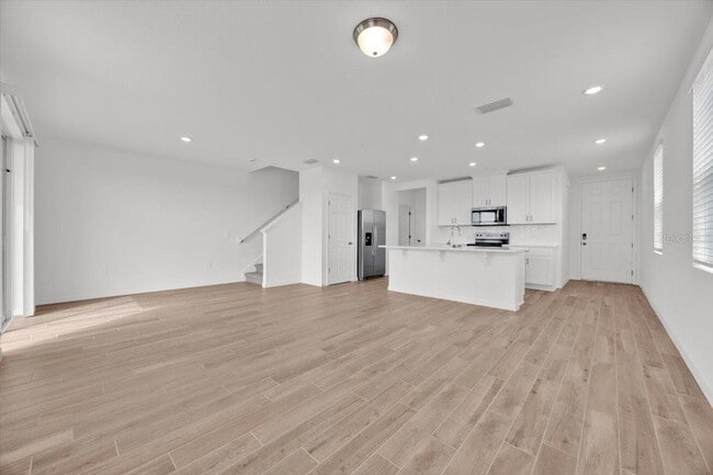 Building Photo - 16475 Happy Eagle Dr