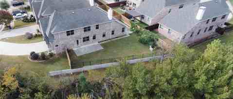 Building Photo - 725 Rembrandt Ct