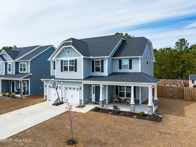 Building Photo - 584 Transom Wy