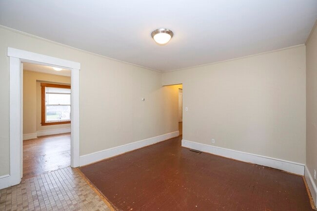 Building Photo - 201 Koch Ave