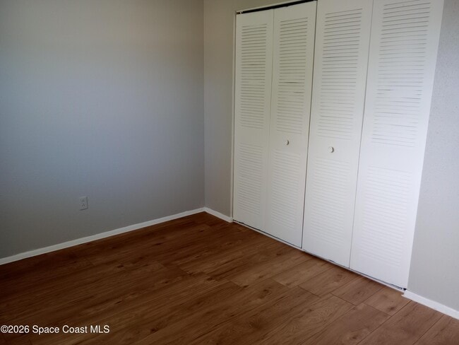 Building Photo - 2190 Knox McRae Dr