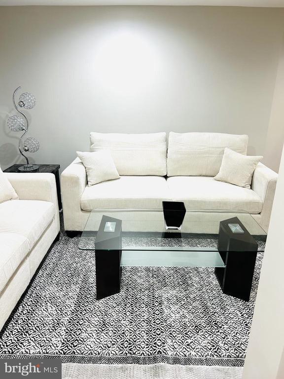 Building Photo - 1516 Hamilton St NW