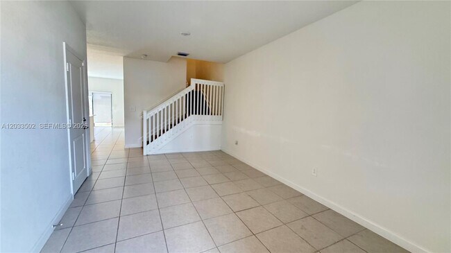 Building Photo - 11910 SW 245 Ter