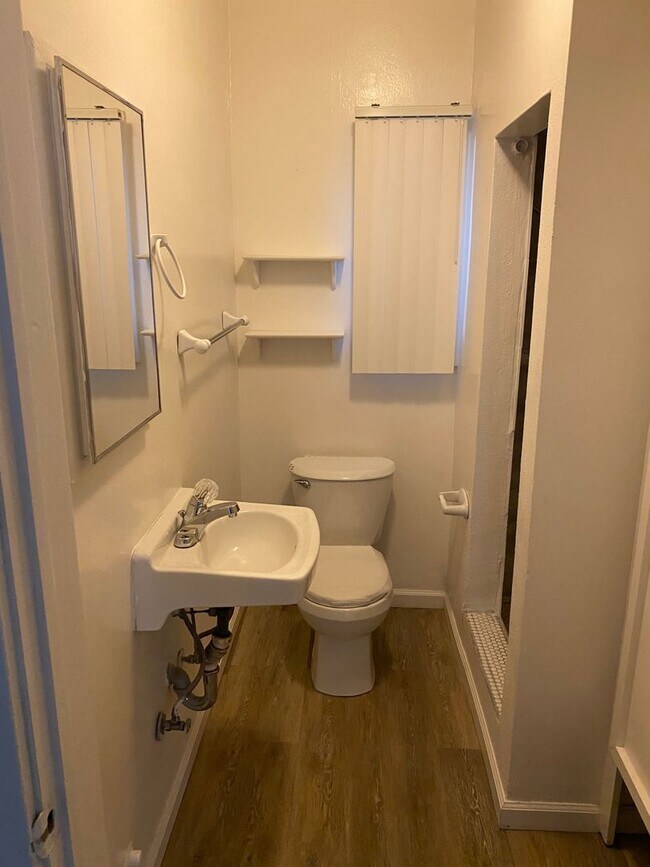 Building Photo - 1757 6th St