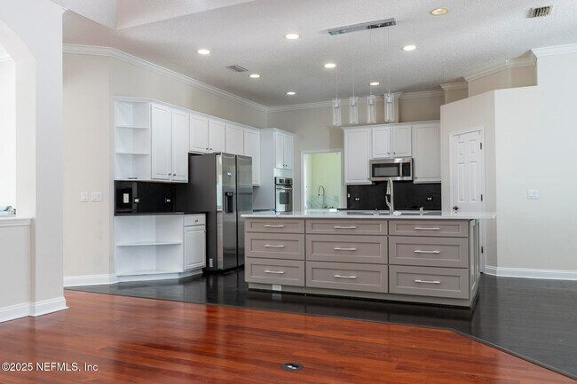 Building Photo - 10064 Ecton Ln