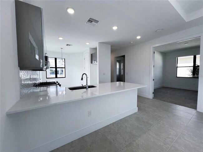 Building Photo - 5284 Barnett Cir