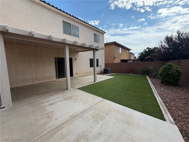 Building Photo - 10629 Axis Mountain Ct