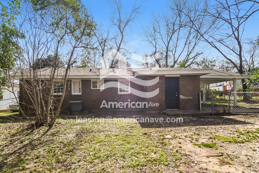 Building Photo - 2607 Plum St