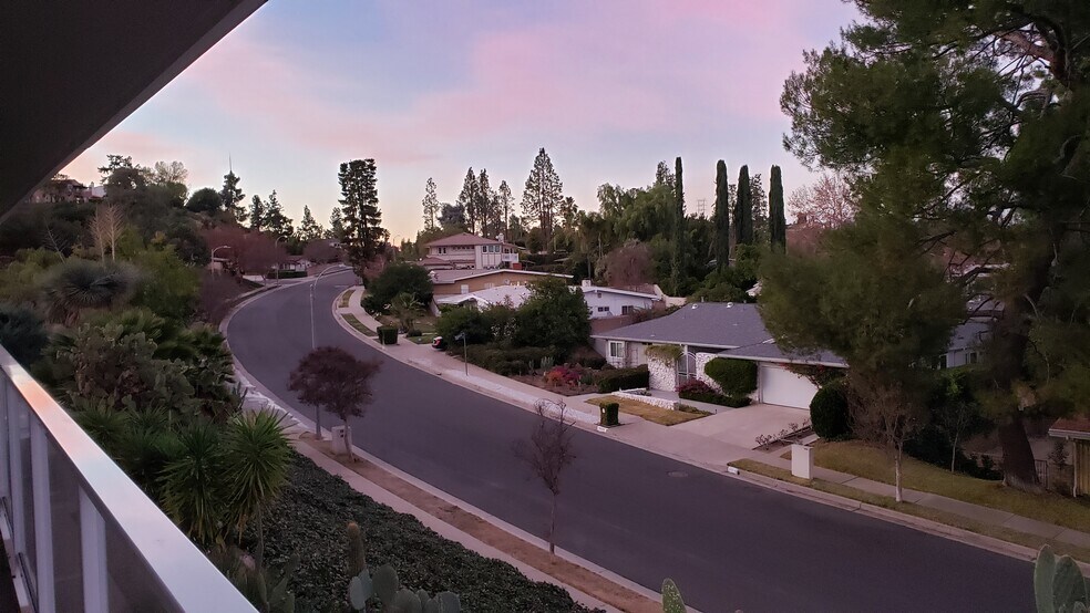 Building Photo - 18610 Paseo Nuevo Dr