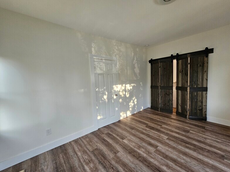 Building Photo - 740 Lime Ave