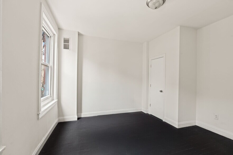 Building Photo - 2123 N 17th St