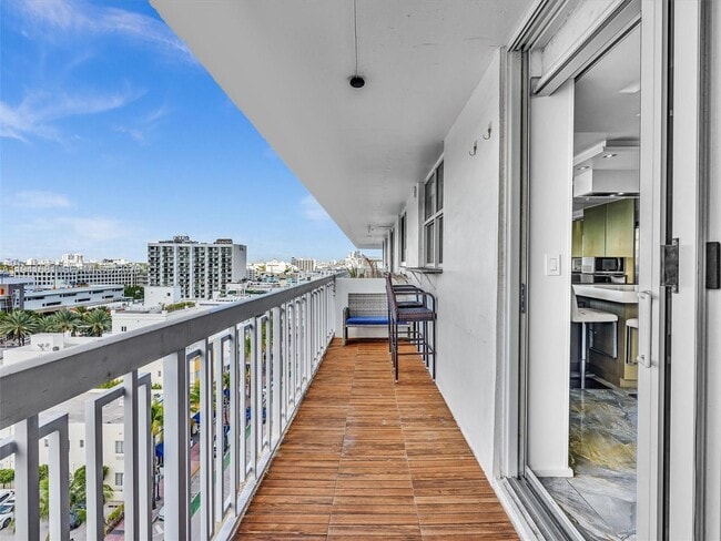 Building Photo - 401 Ocean Dr