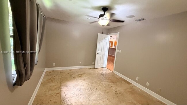 Building Photo - 11540 NW 27th Ct