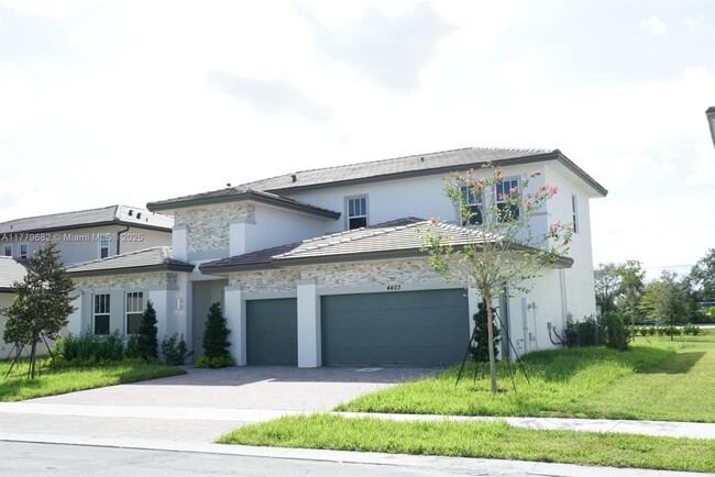 Primary Photo - 4403 SW 123rd Ave