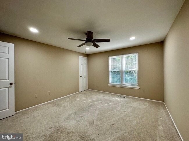 Building Photo - 6123 Martins Landing Ct