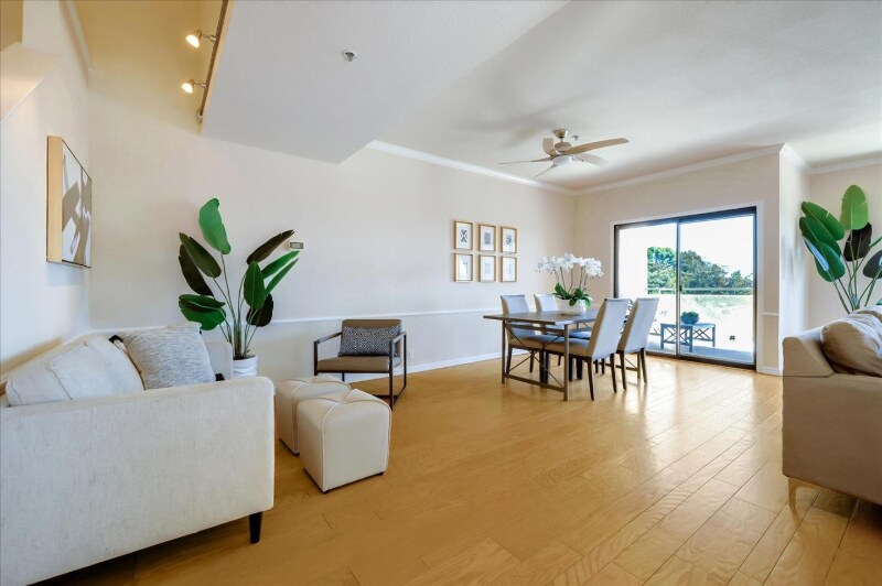 Building Photo - 430 Portofino Dr