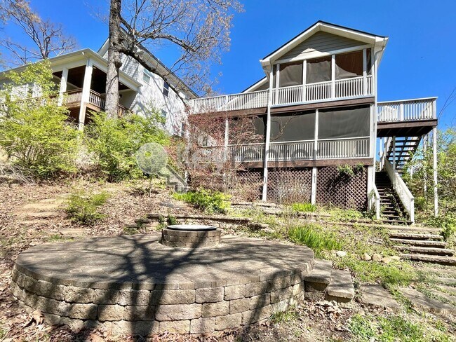 Building Photo - 1216 Hanover St