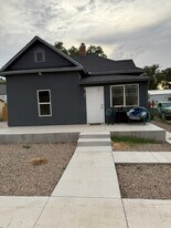 Building Photo - 308 8th St