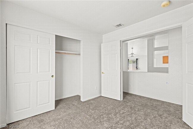 Building Photo - 1815 Stablegate Ave