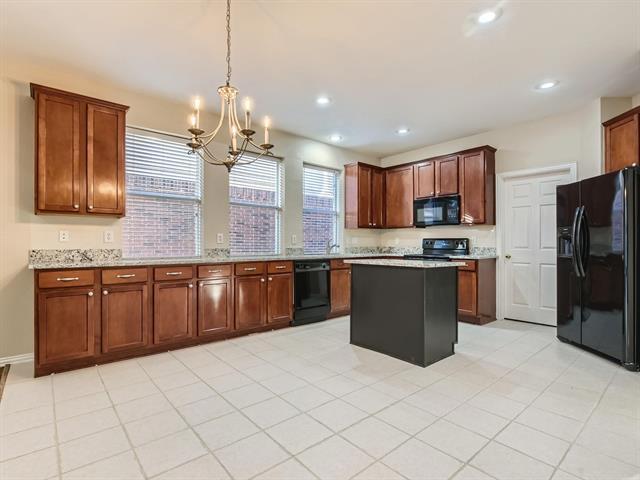 Building Photo - 5301 Lily Dr