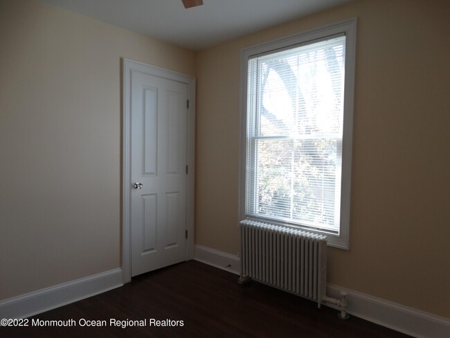 Building Photo - 74 Norwood Ave