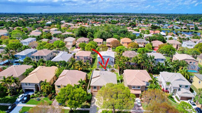 Building Photo - 2418 Westmont Dr