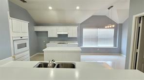 Building Photo - 2821 Creek Valley Dr