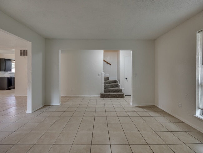 Building Photo - 4821 Cinderella Dr