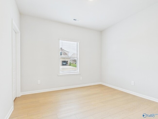 Building Photo - 17993 Longleaf Dr
