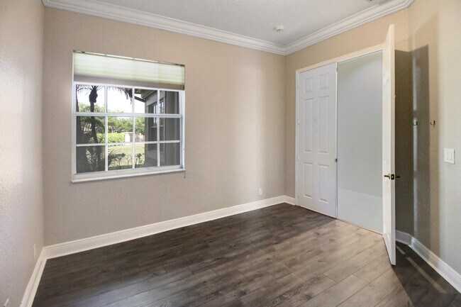 Building Photo - 12370 NW 78th Manor