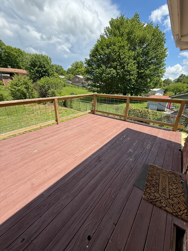 Building Photo - 275 Bellmeade Dr