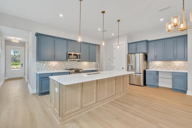 Building Photo - 299 Suwannee Dr