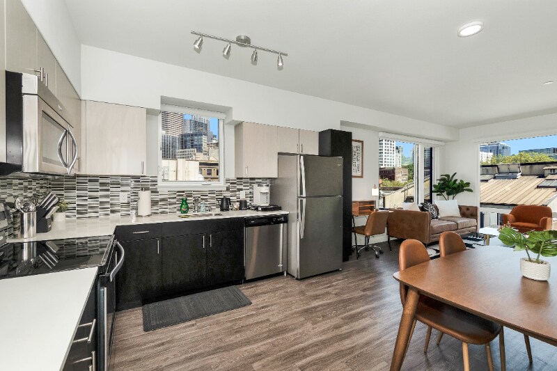 Building Photo - 80 South Main St