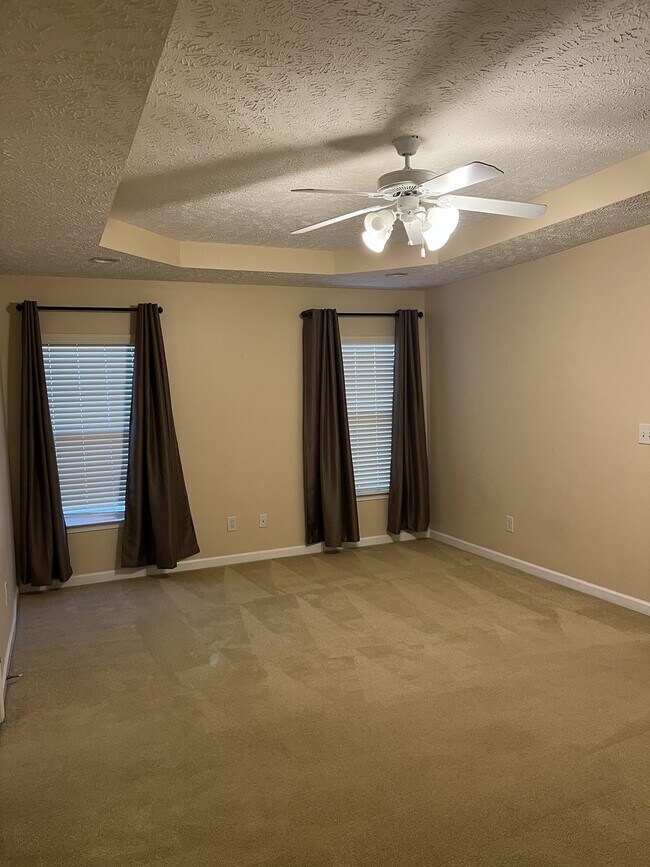 Building Photo - 2011 Orlimar Ct