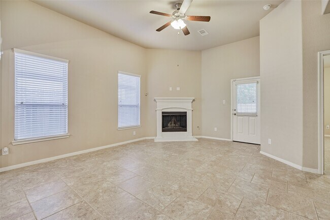 Building Photo - 8934 Alcina Dr