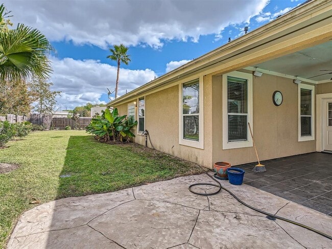 Building Photo - 2331 Vinemead Ct