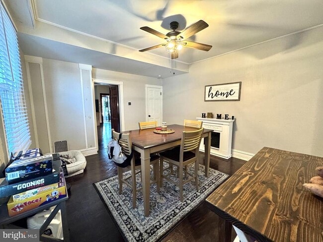 Building Photo - 425 Juniper St