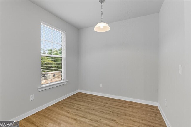 Building Photo - 2030 Main St NW