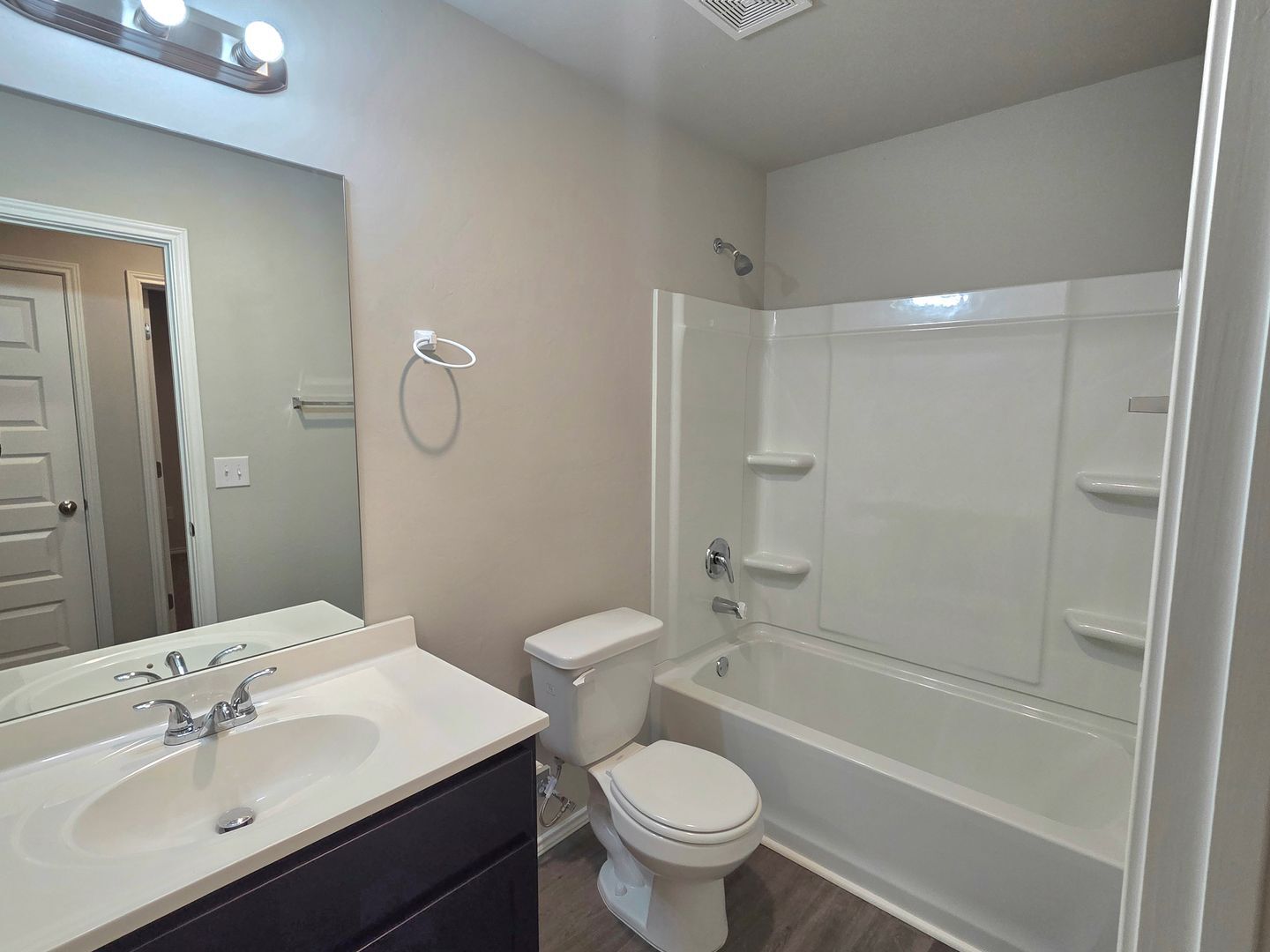 Building Photo - 9704 Saddle Dr