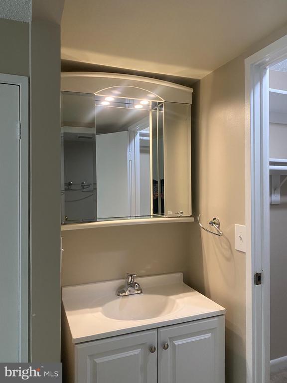 Building Photo - 11723 Karbon Hill Ct